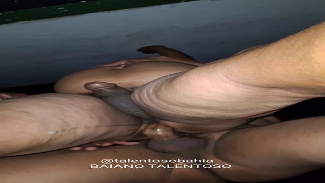 FUI FAZE XIXI NESSA PRACINHA DE PEGAÇÃO ENCONTREI ES...