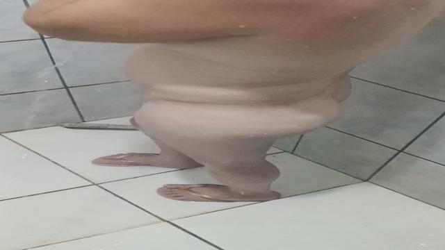 Hora de meter no banho. 