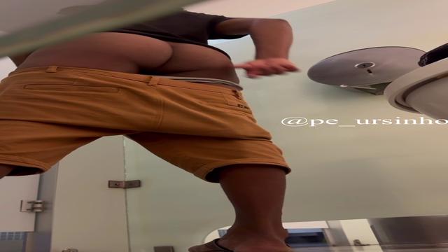 Banheirao no shopping #