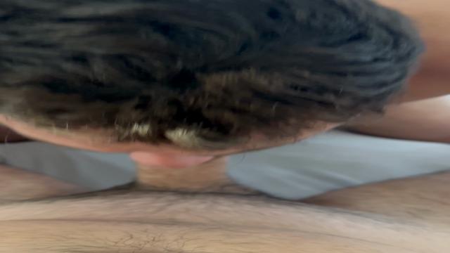 Paguei um boquete pro irmão da igreja 