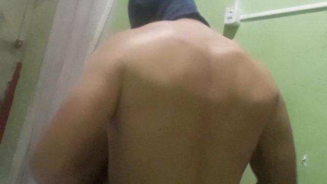 Dindin e frentista casado 