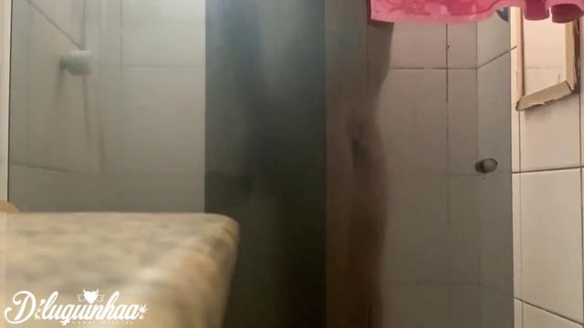 Depois do banho fui direto fuder no pelo o cuzinho d...