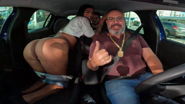 Ananda India pegou nossa carona e faz um troca troca com nosso amigo Alex Victor