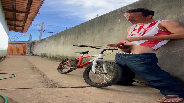 Depois do exercício físico diário o tezão bateu. 