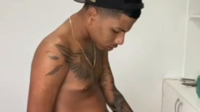 O cafuçu novinho dotado 