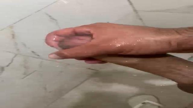 Que rola gigante desse mecânico 