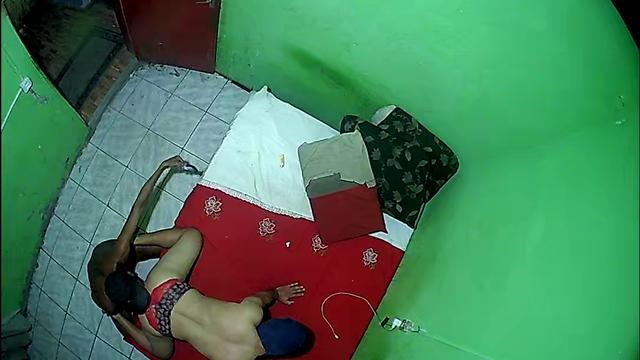 Dindin e frentista casado 