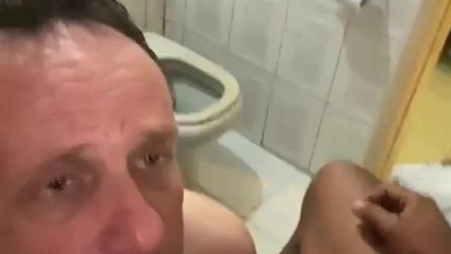 Bandivo leitando gringo sub com sua violência