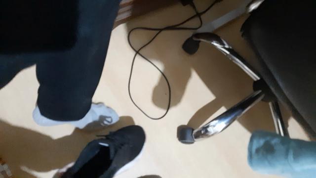 O dia todo a mesma meias 