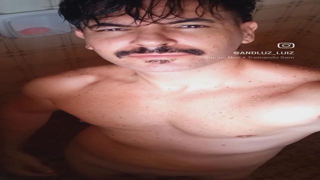 Faltou alguém pra esfregar as costas