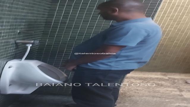 PASSEI RAPIDINHO PRA UM XIXI E ACABEI FAZENDO UMA PE...