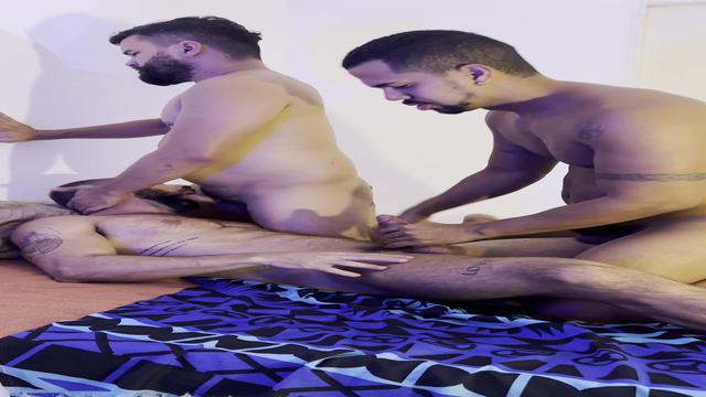 Massagem 4 mãos esquentou demais