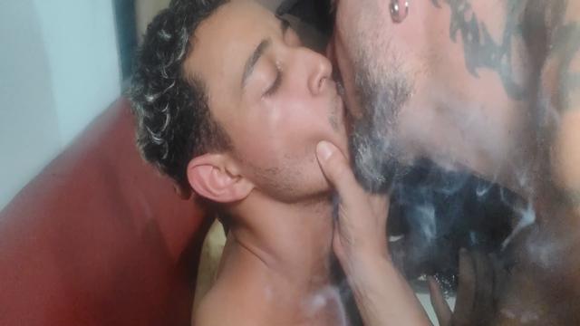 FESTA NO AP COM AMIGOS