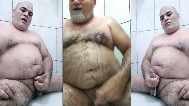 GOZADA NO BANHO DE NOVO!