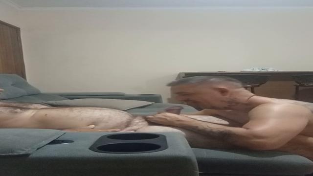 Macho caminhoneiro Comedor de Viado veio me dar de m...