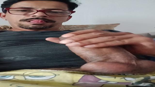 Magrelo Dotado 20x18, Camiseta Preta, Pika na Mão e ...
