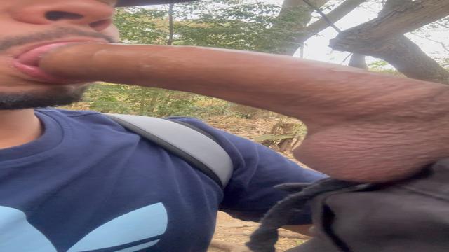 Boquetao no novinho pirocudo na trilha 