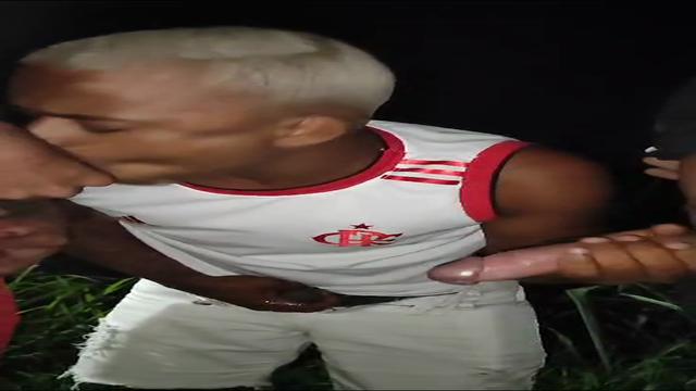 putaria na mata do arpoador .