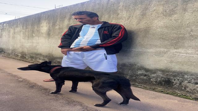Dessa vez a plateia foi maior. Gambiarra, Pantera e ...