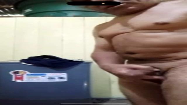 Esse coroa é perfeito tem muitos vídeos dele um melh...