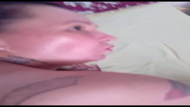 Meteu forte no meu rabo