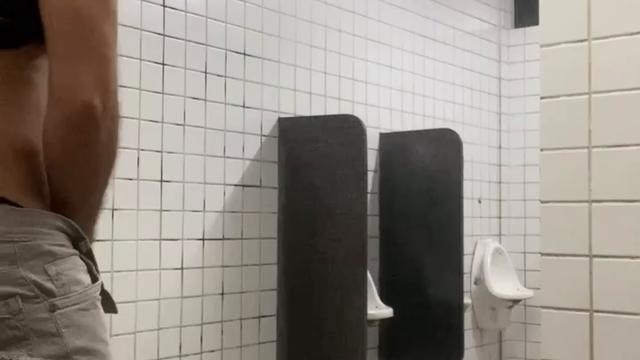 Banheirao da estação V67