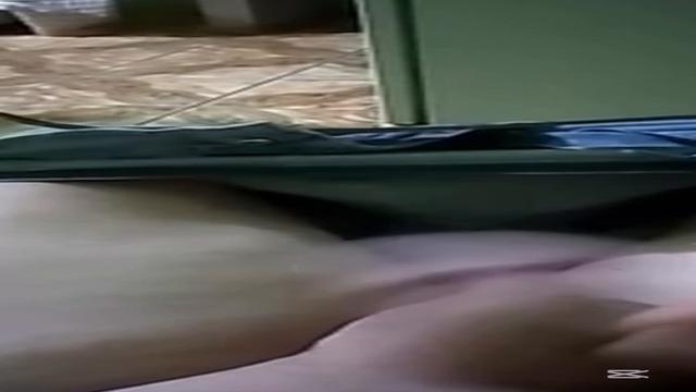 Aposentado inédito 62 anos tímido querendo da leite 