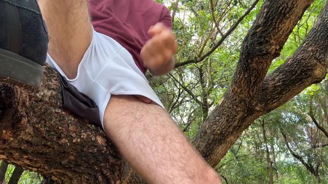 Contando como é foder o cu de um peludo pauzudo