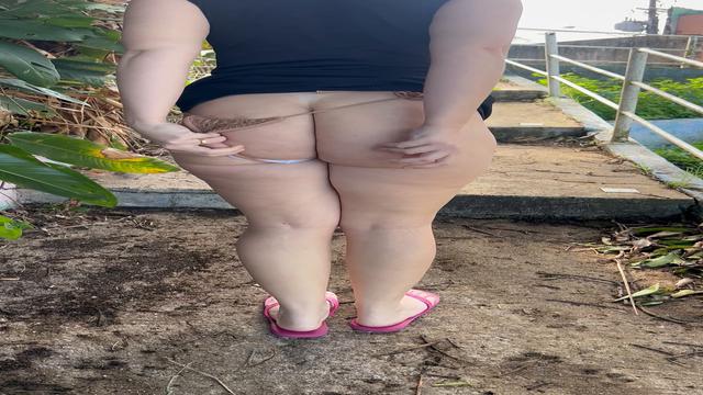 Exibicionismo e plug! 