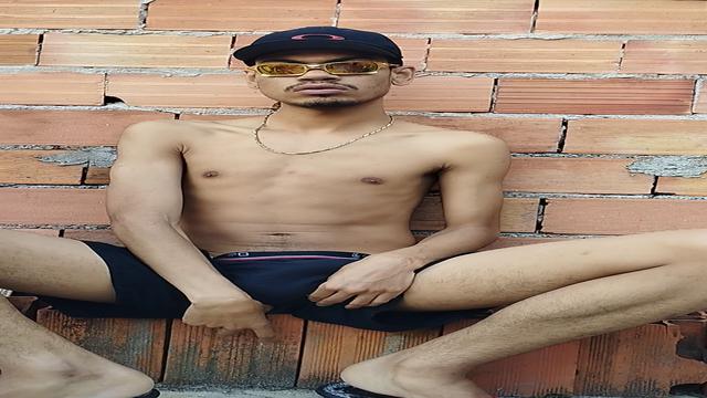 Mostrando o pauzao na laje