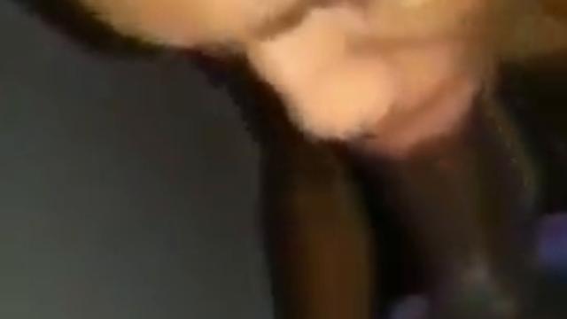 Na calada da noite colocou o mavambo pra mamar o pir...