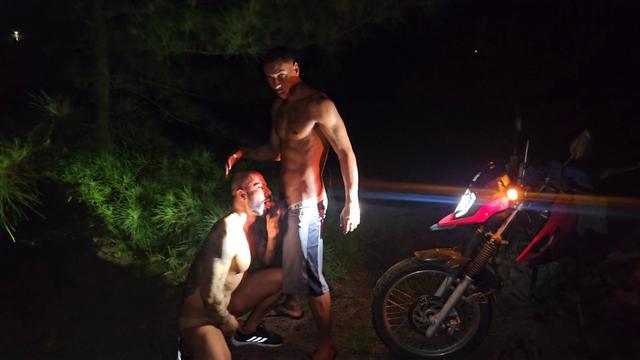 O motoboyputo foi o piloto da corrida que me deu lei...