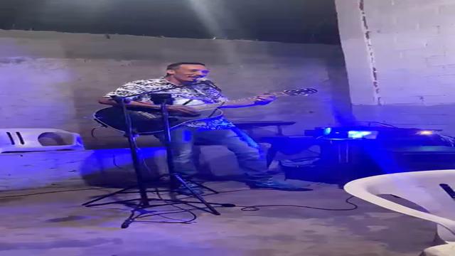 Venha conhecer o cantor mais safado e sem vergonha s...