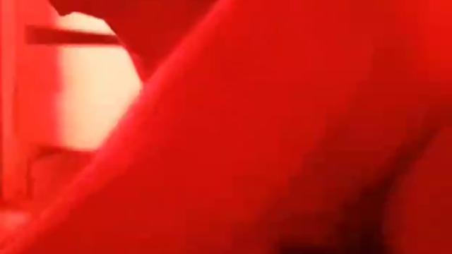 Comendo enquanto o corno olha - Cuckold