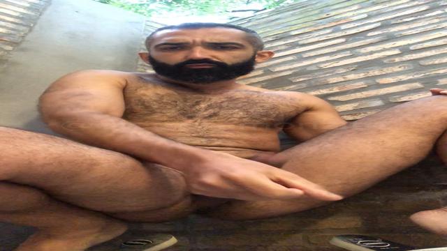 #19 - Punheta no muro 