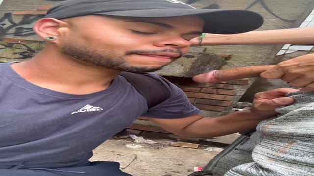 Putao enchendo minha boca de leite 