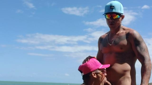 Fudendo ele na praia