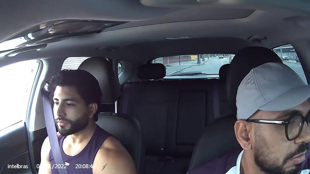 Oferecendo o Gringo (tentativas sem sucesso) 