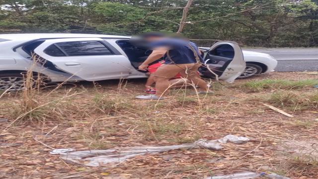 Rapidinha de 20 minutos na BR no carro do putão