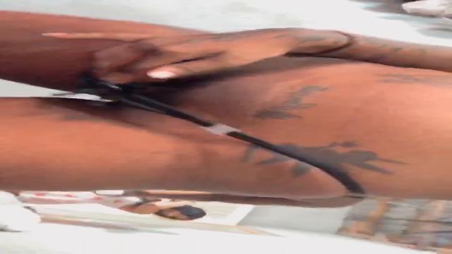  Essa morena vai participar da Live dia 12/04 as 21:...