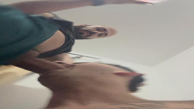 Mamei meu vizinho do apartamento de cima (1/3)