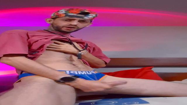 10 da manha e eu ja to com a mão na pica