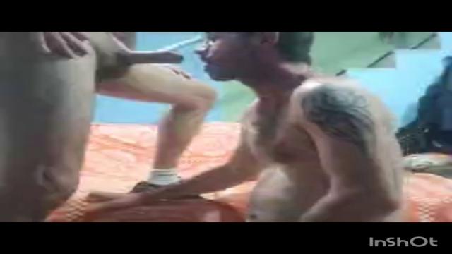 Virando pura do cara casado. Ele ama sair do trabalh...