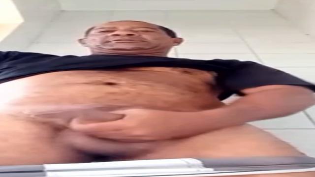 Part 2 do segurança 15 minutos com ele que delícia de rabo todo lindo INÉDITO EXCLUSIVO