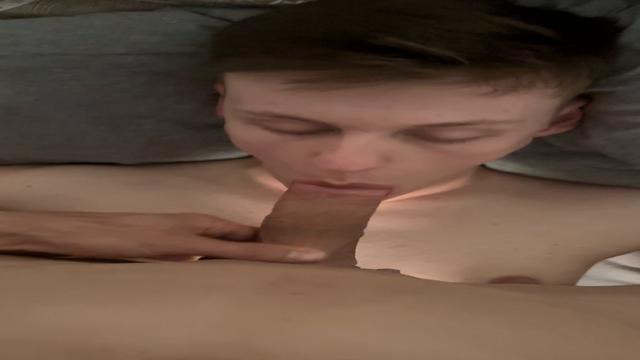 Colocando o novinho pra mamar 3/3