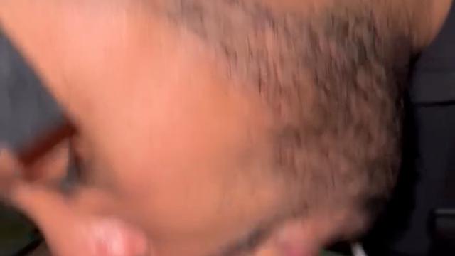 Putao casado me colocando pra mamar 