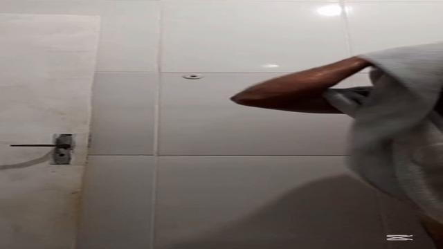 Ele tá de volta dessa vez de barba e cabelo pintado ...