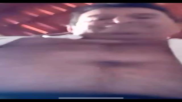 Aposentado INÉDITO 63 anos aproveitou que a esposa s...