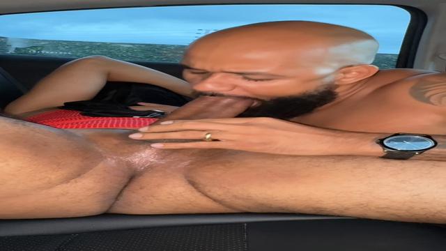 video 139 - sugando a pica gigante do casado ate a p...
