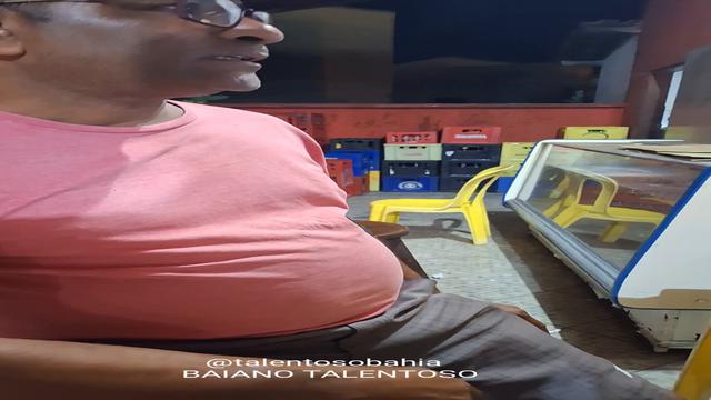 CONHECI O ESSE COROA  DONO BAR EM PERUS JOGANDO NA M...